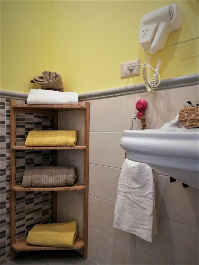 Bed and Breakfast Beb Binario39 Nápoles Exterior foto