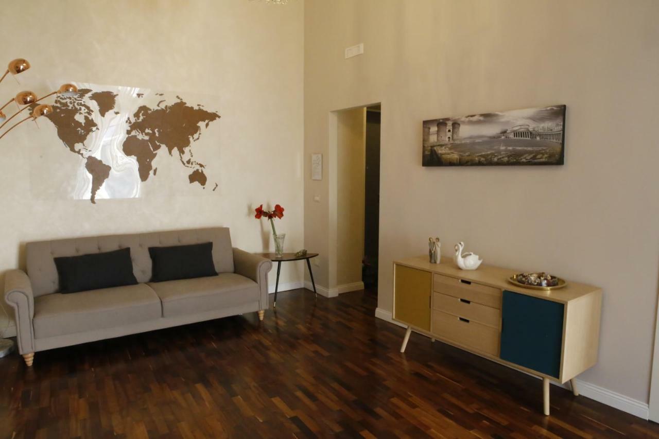 Bed and Breakfast Beb Binario39 Nápoles Exterior foto