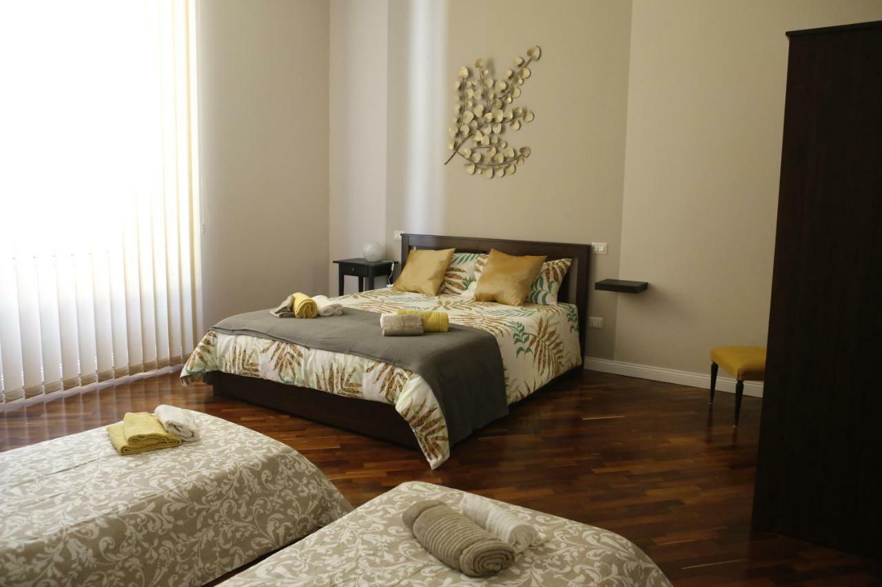Bed and Breakfast Beb Binario39 Nápoles Exterior foto