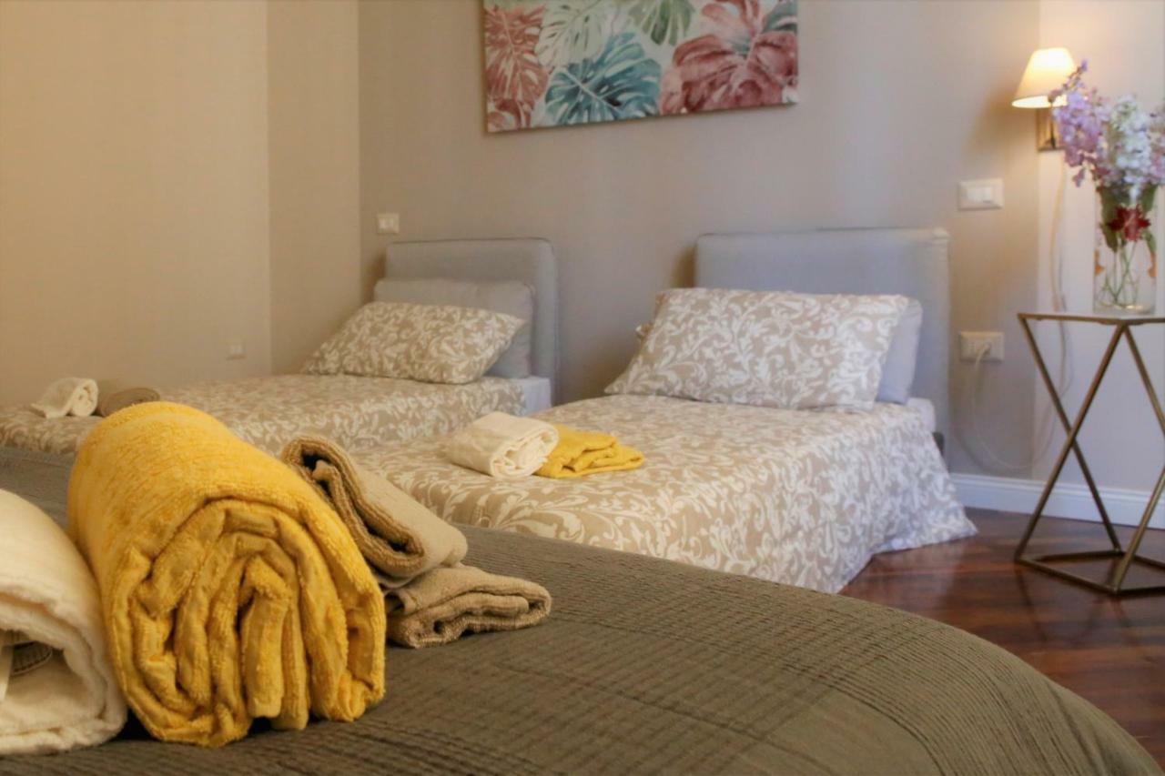 Bed and Breakfast Beb Binario39 Nápoles Exterior foto